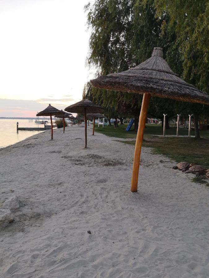 Dorka Apartman Vonyarcvashegy Exteriér fotografie