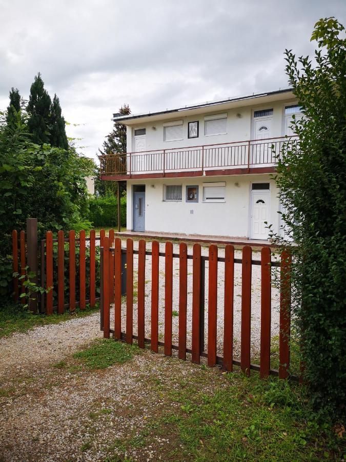 Dorka Apartman Vonyarcvashegy Exteriér fotografie